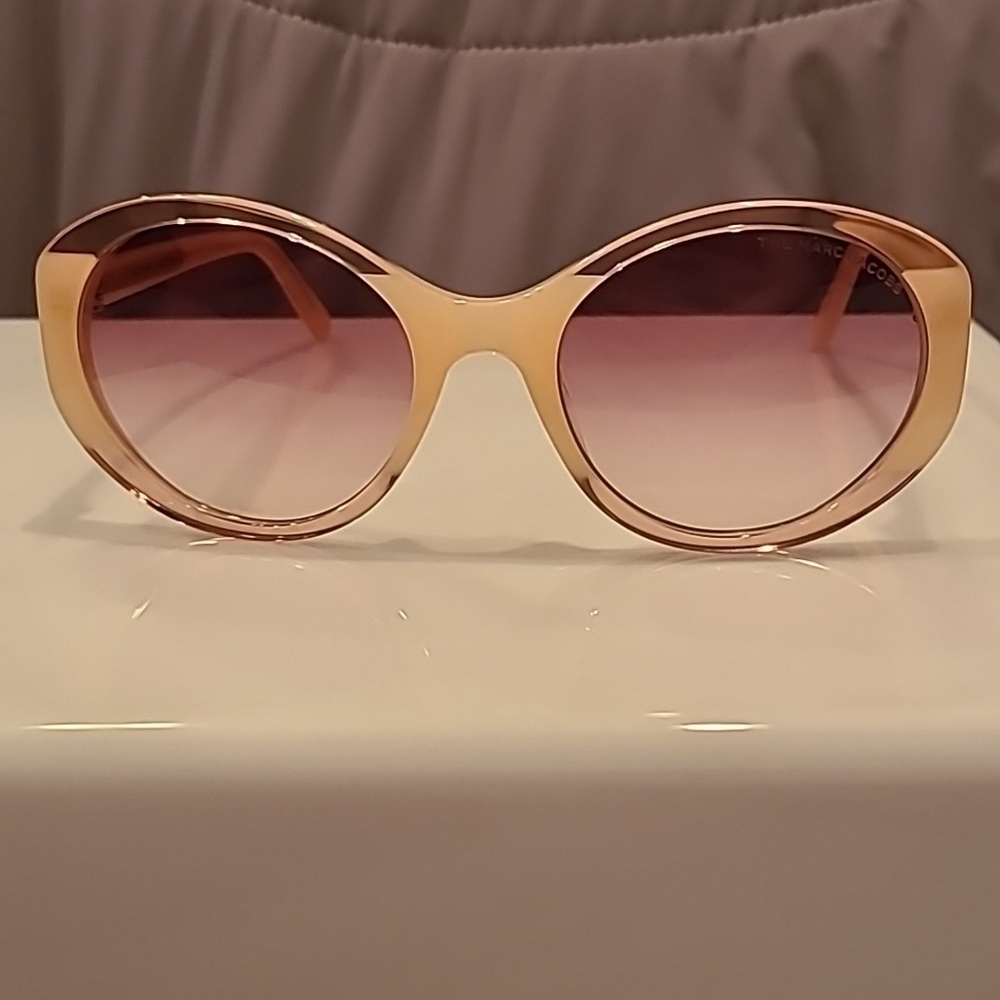 Marc Jacobs Pink Peach Burgundy Sunglasses brand new in box - Picture 3 of 13